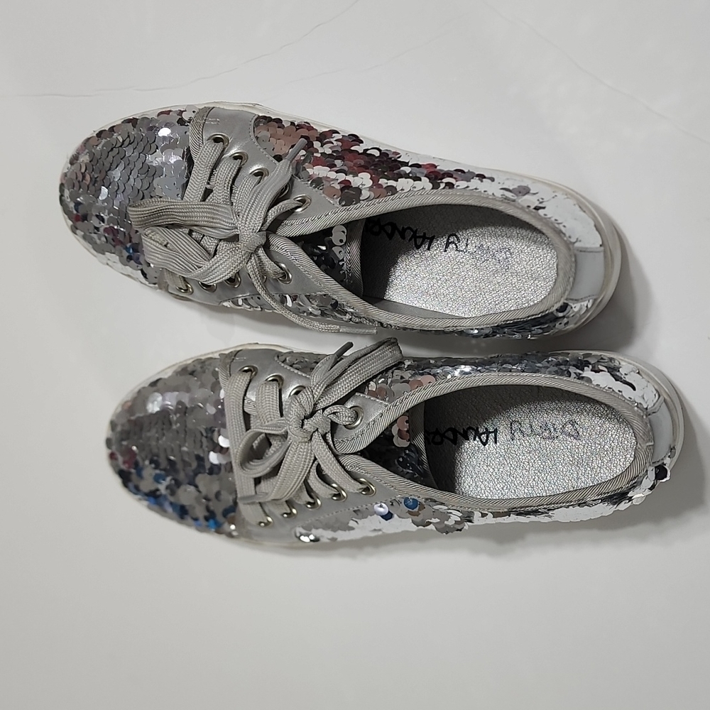Women's Dirty Laundry Shoes